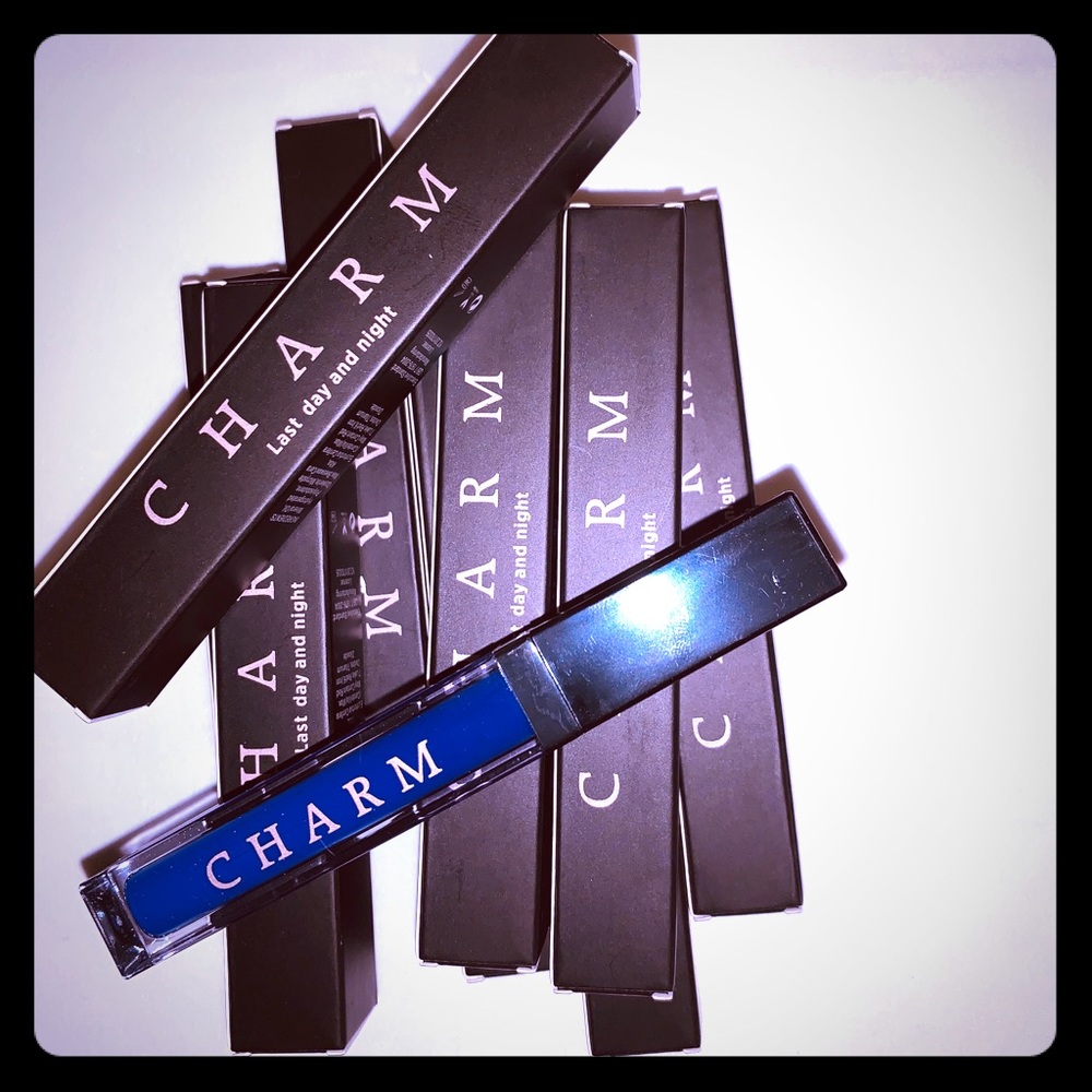 💄CHARM MATTE LIQUID LIPSTICK 💋 - Picture 4 of 5